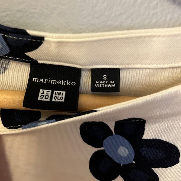 Uniqlo Marimekko Sleeveless Top - Picture 3 of 6